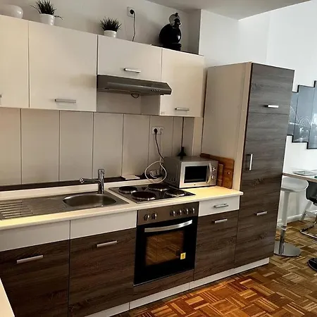 Exklusive Mitten Im Schoensten Viertel Бремен