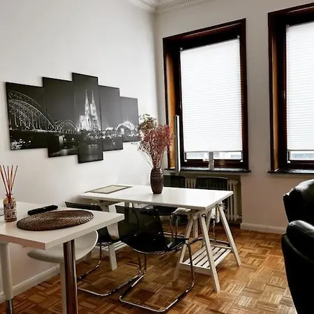 Apartment Exklusive Mitten Im Schoensten Viertel