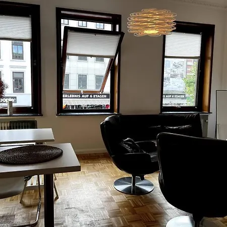Apartment Exklusive Mitten Im Schoensten Viertel
