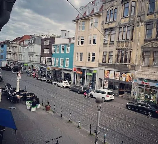 Exklusive Mitten Im Schoensten Viertel * Brémy