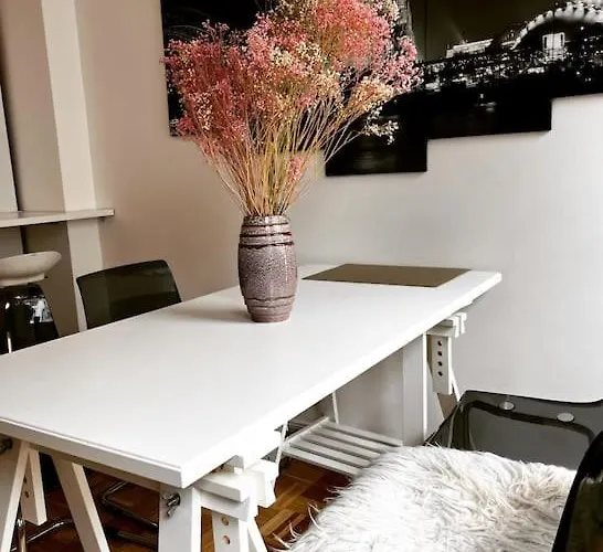 Exklusive Mitten Im Schoensten Viertel * Brémy